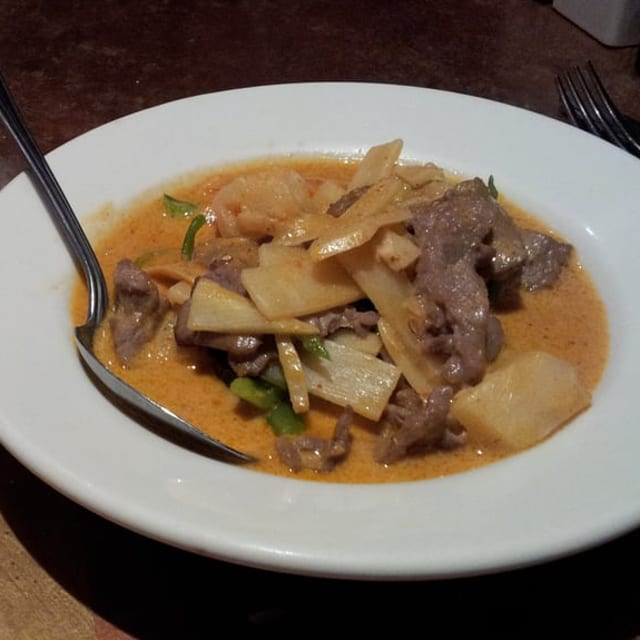 Red Curry Beef.