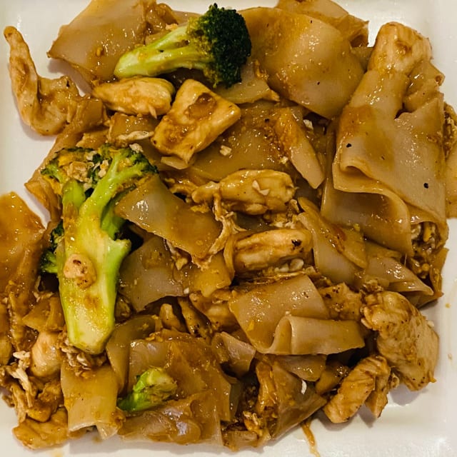 Pad See Eew.