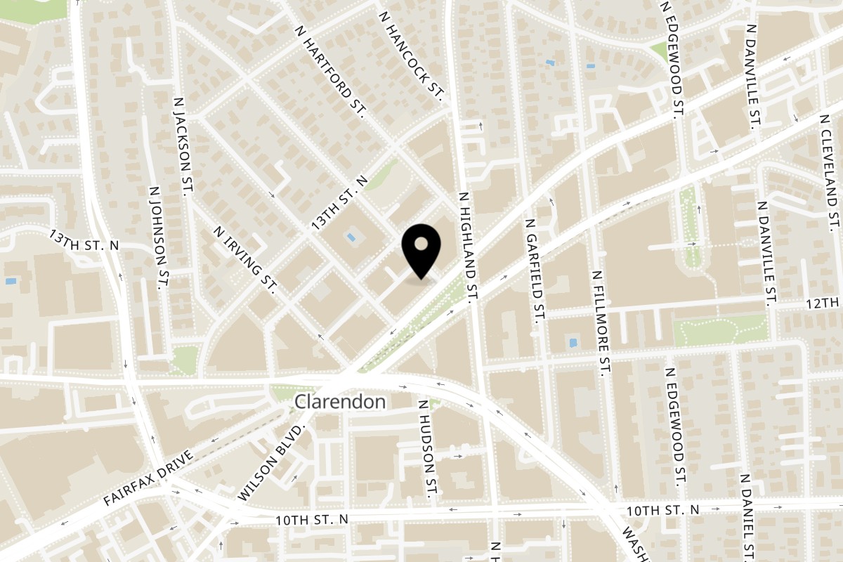 Map showing the location of Rien Tong Thai Asian Restaurant & Sushi Bar - Arlington on 3131 Wilson Blvd in Arlington